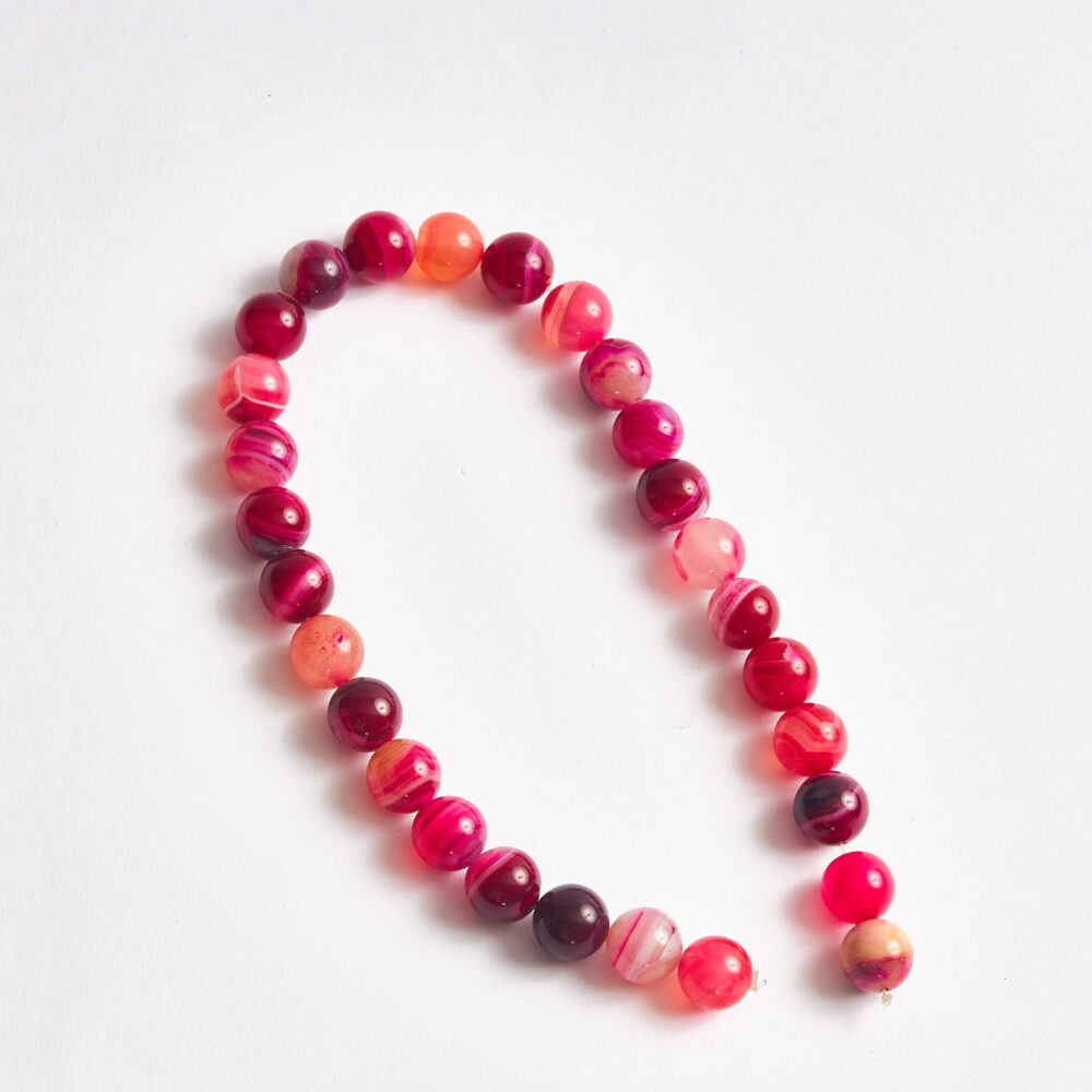 Akik doğal taş pembe küre kesim 14mm dizi ön görünüm.