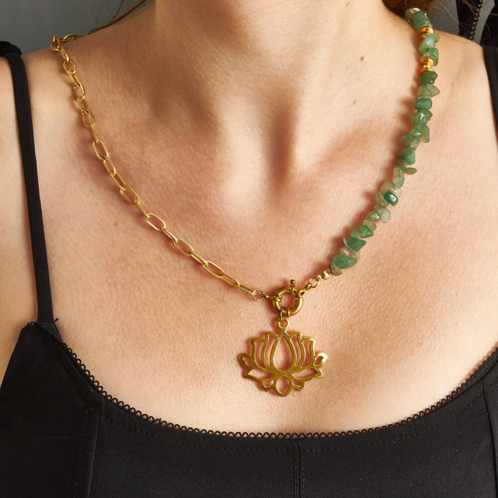 Aventurin kırıktaş lotus motifli doğal taş kolye