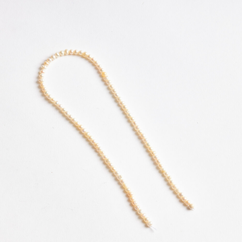İnci doğal taş küre kesim 5x4mm dizi ön görünüm.
