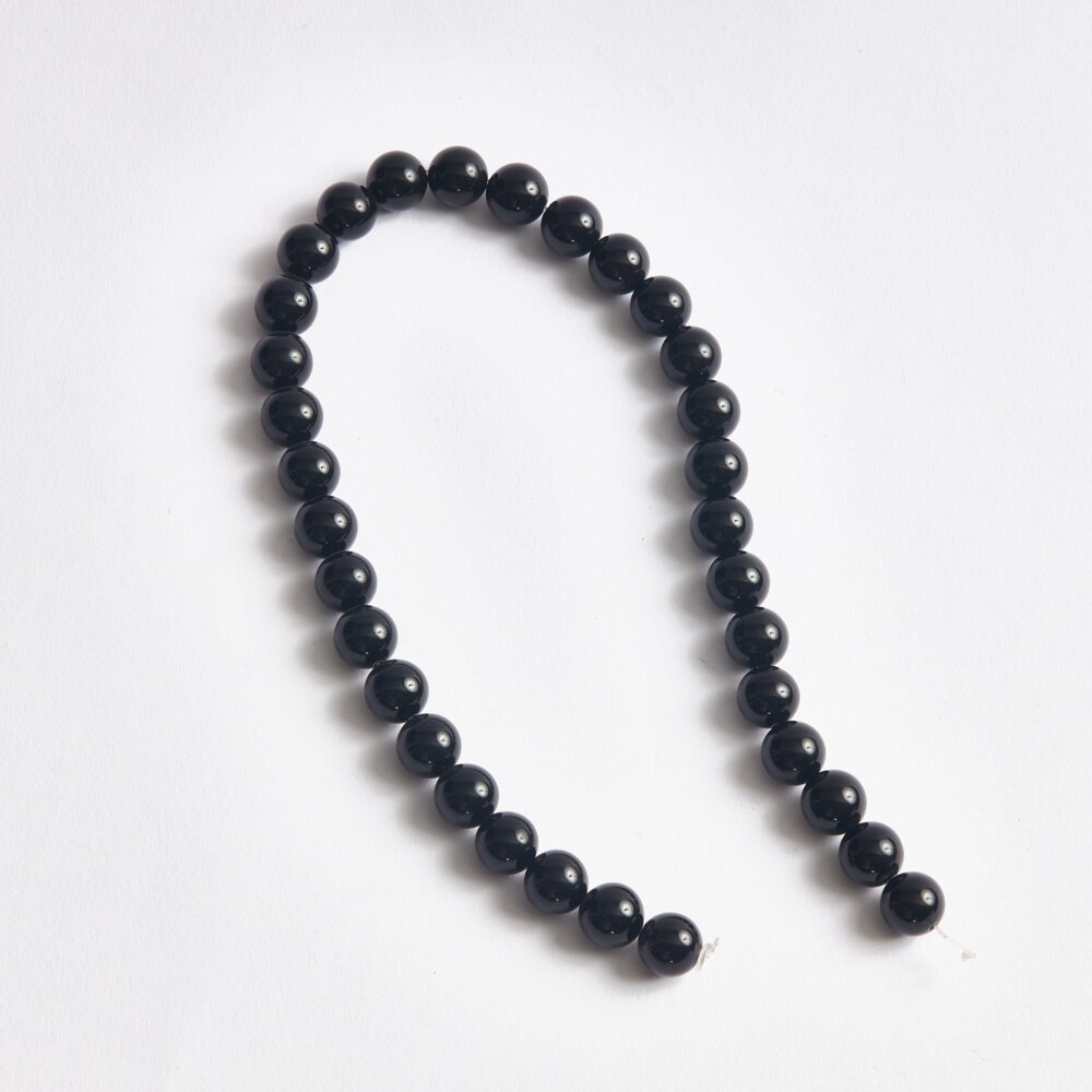 Oniks doğal taş 12mm küre kesim dizi ön görünüm.