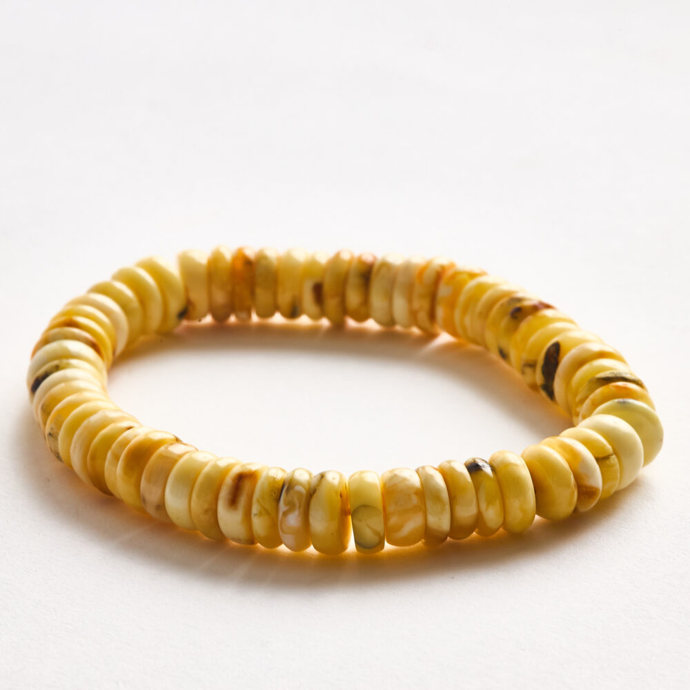 Çok açılı amber rondelle bracelet.