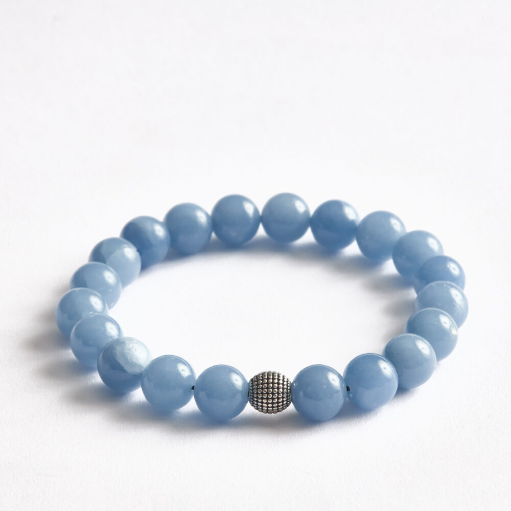 Metal ara parçalı dumortierite bileklik 10 mm.
