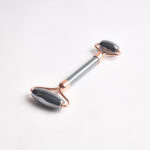Evde spa rutini için Terahertz roller.