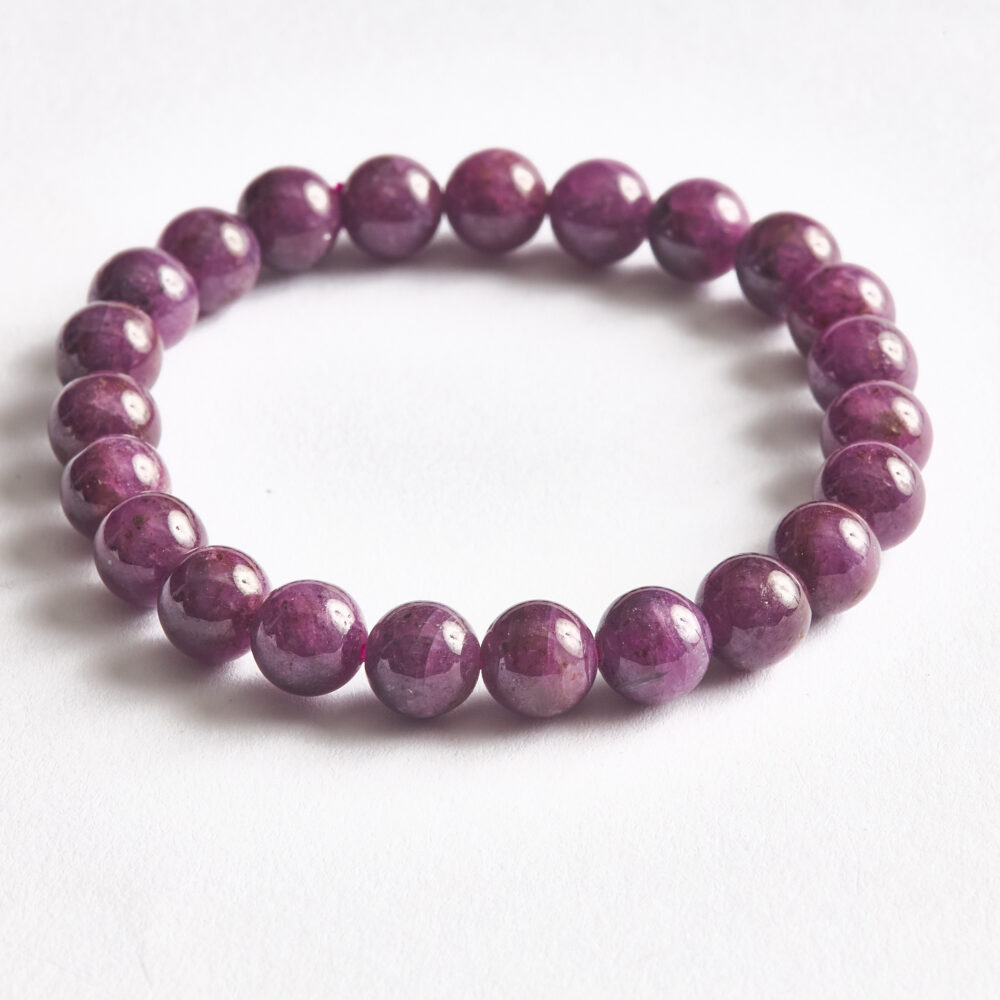 Lifestyle: yakut 7A kalite 8 mm bileklik.
