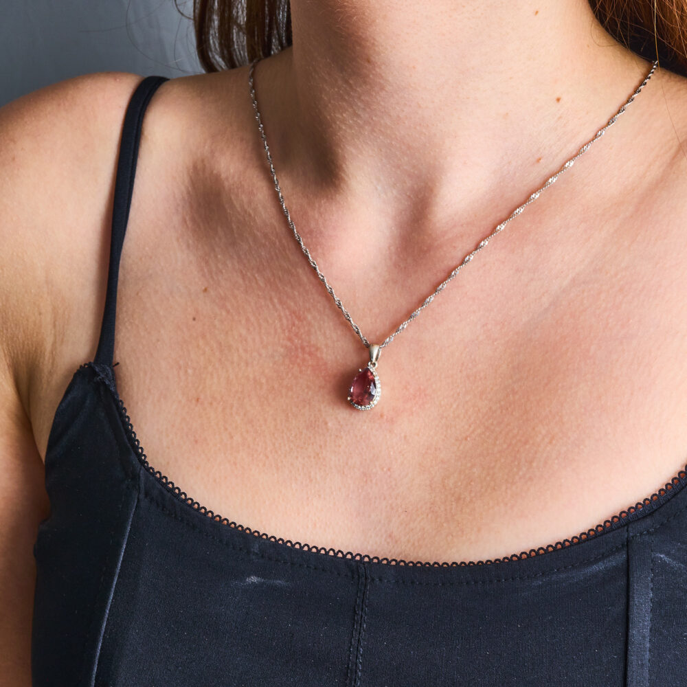 Zultanite pendant 925 sterling silver with color-changing stone